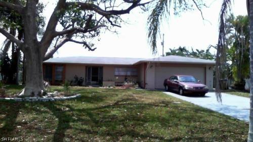 1014 SE 43rd Ter., Cape Coral, FL 33904