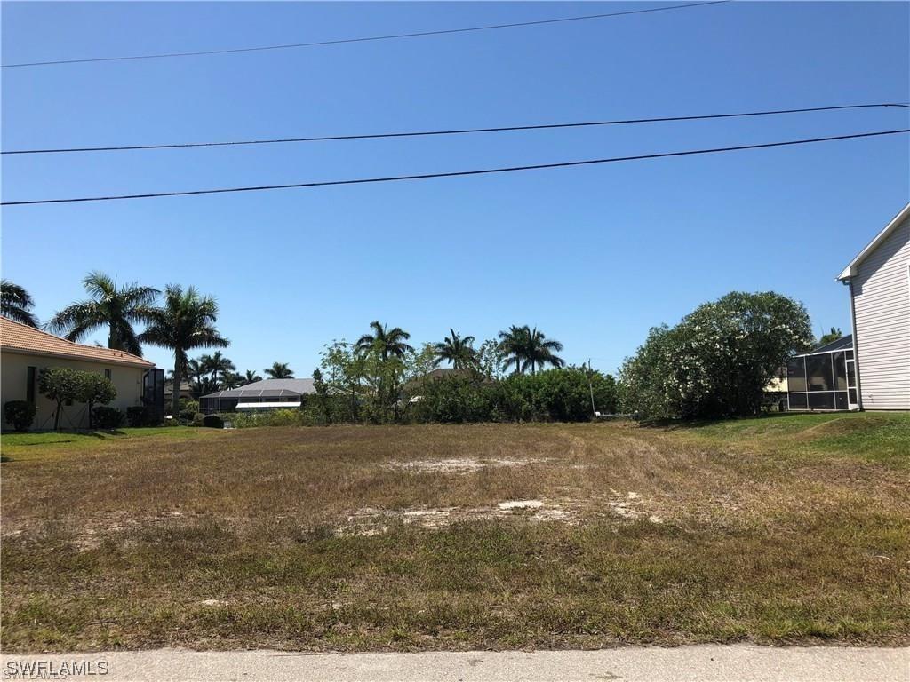 2836 SW 36th Ter., Cape Coral, FL 33914