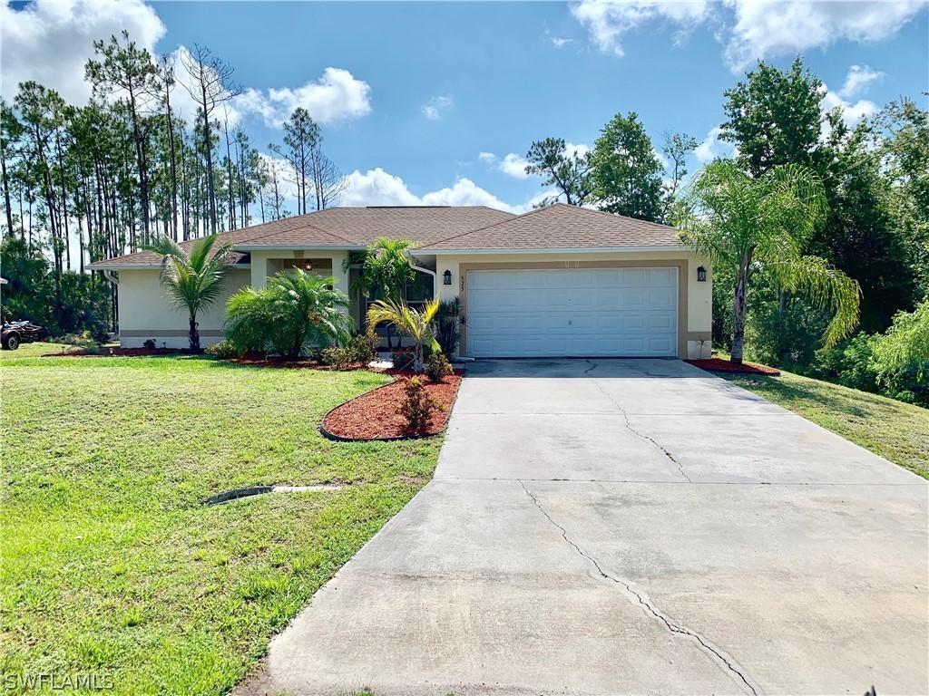 523 Fairfax Ave., Lehigh Acres, FL 33974