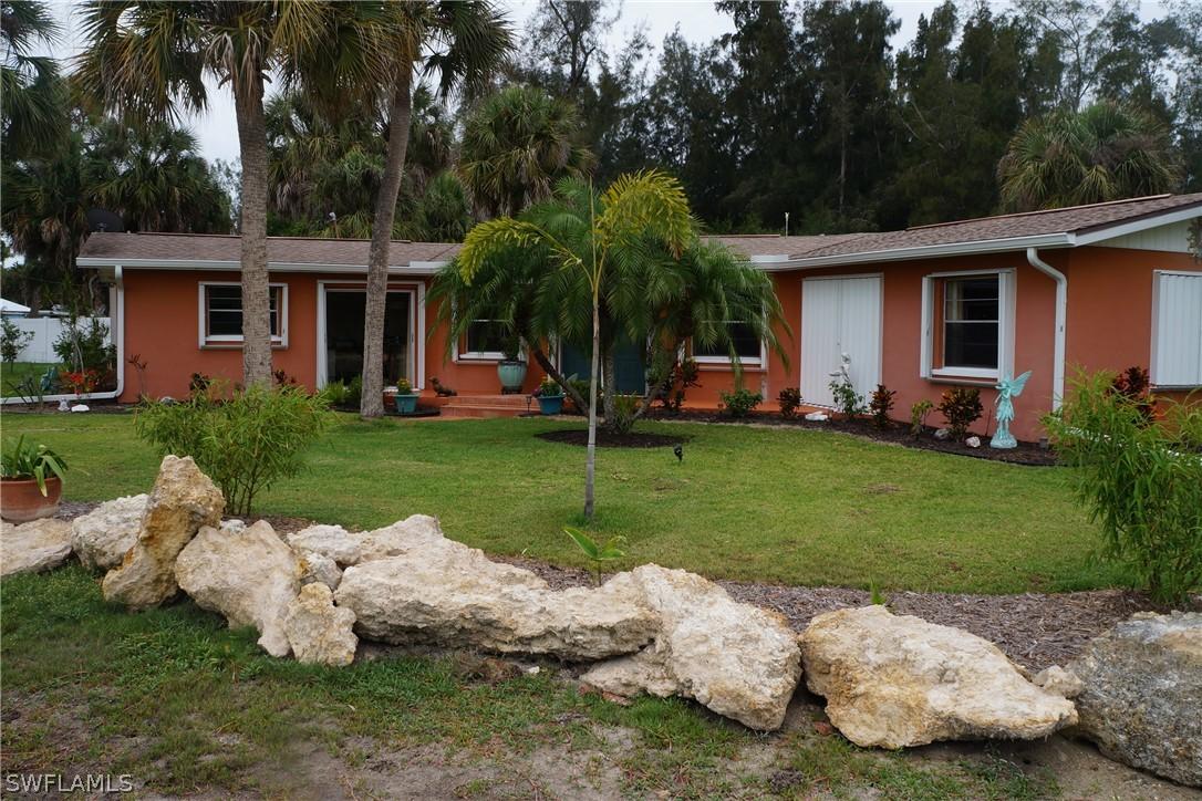 3455 Papaya St., St James City, FL 33956