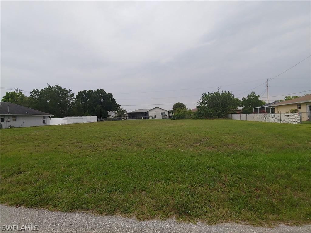 907 SE 18th St., Cape Coral, FL 33990