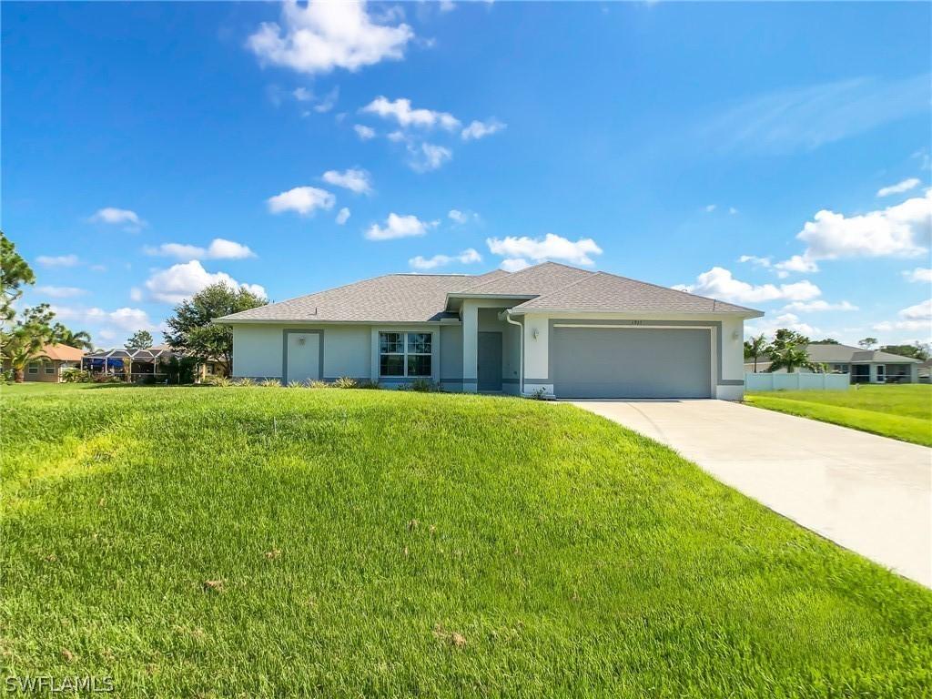 1921 NE 33rd Ln., Cape Coral, FL 33909