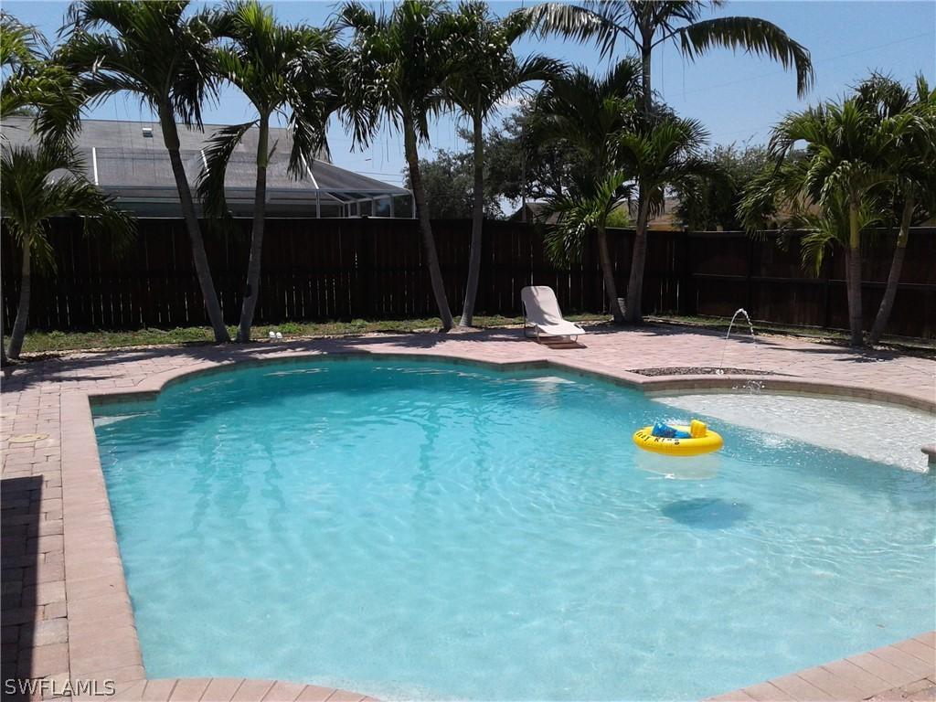 202 SE 20th Ct., Cape Coral, FL 33990