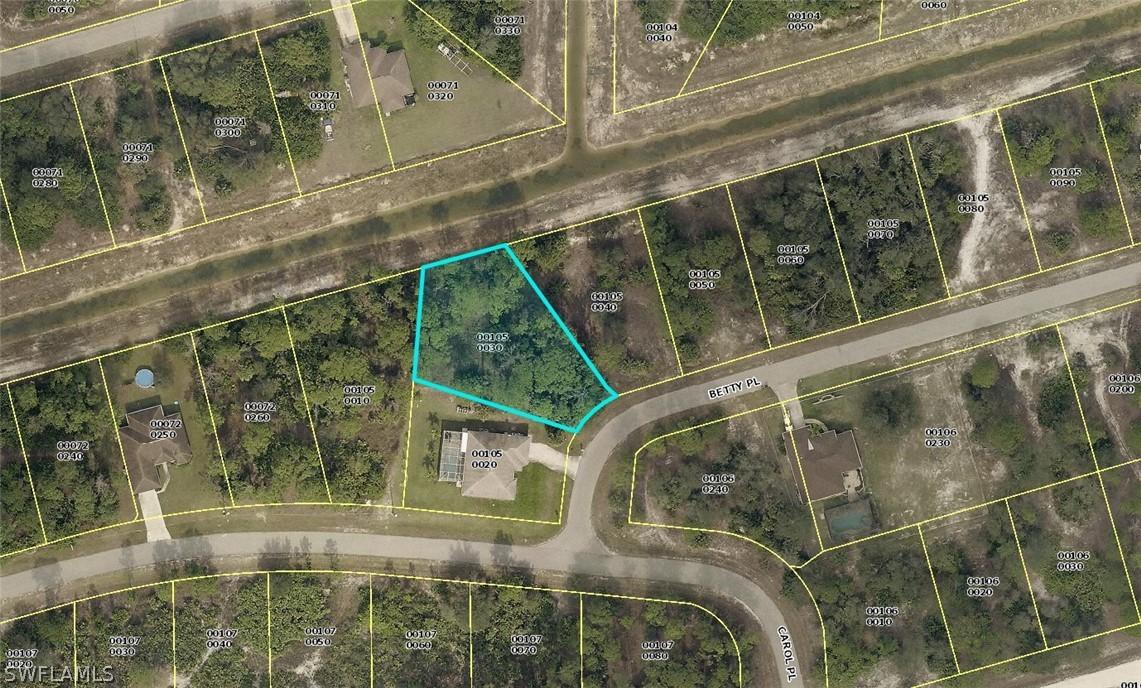 2528 Betty Pl., Lehigh Acres, FL 33971