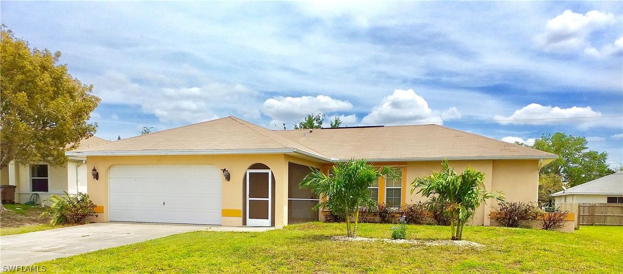 513 SE 6th Pl., Cape Coral, FL 33990
