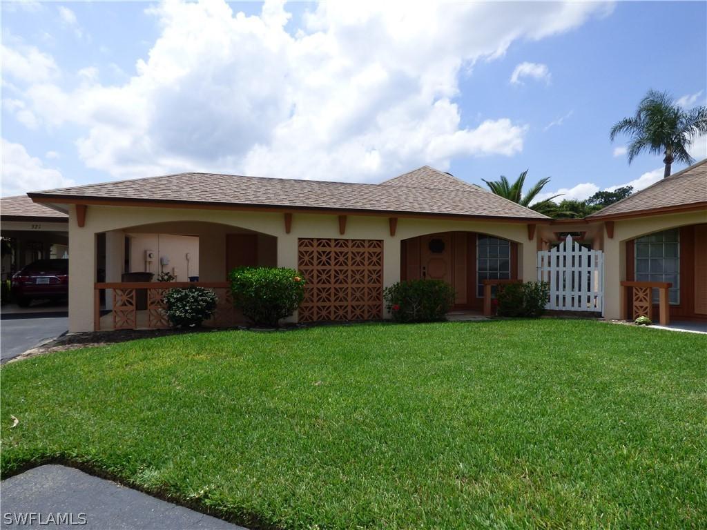 323 Dania St., Lehigh Acres, FL 33936