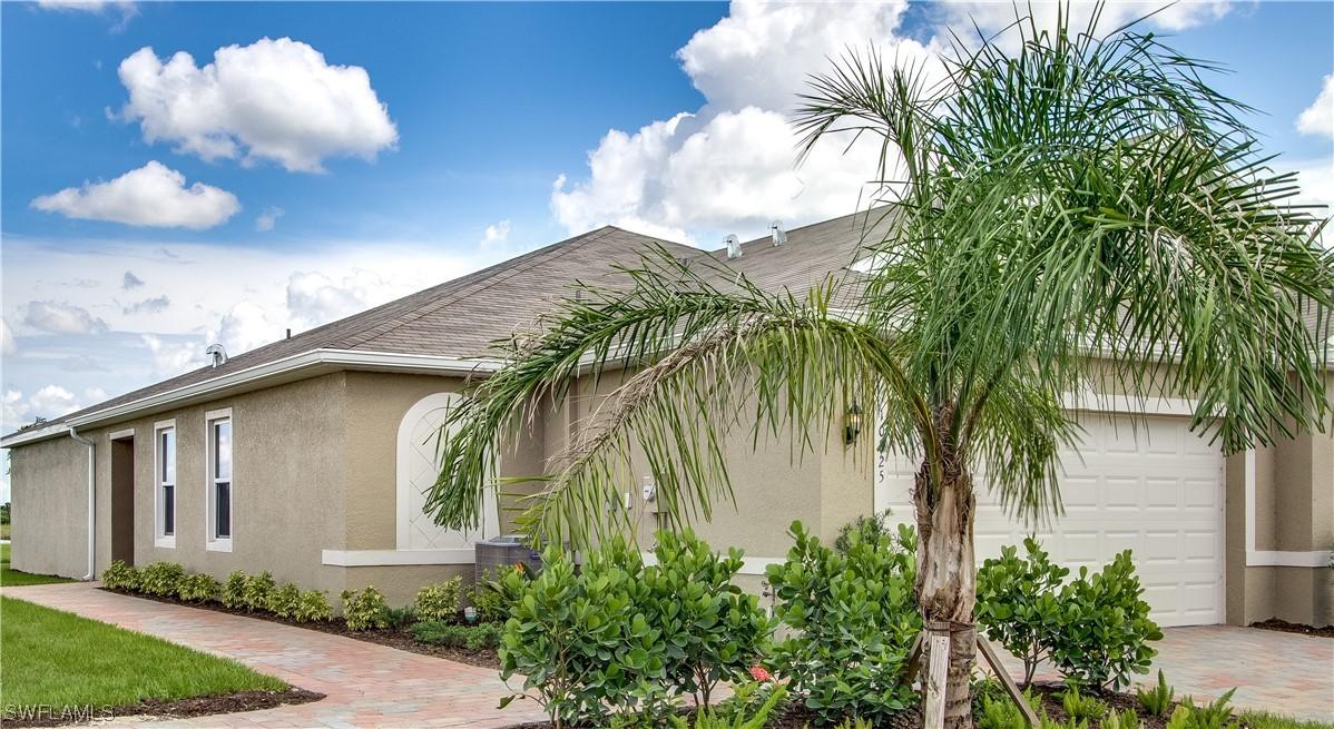 10650 Crossback Ln., Lehigh Acres, FL 33936