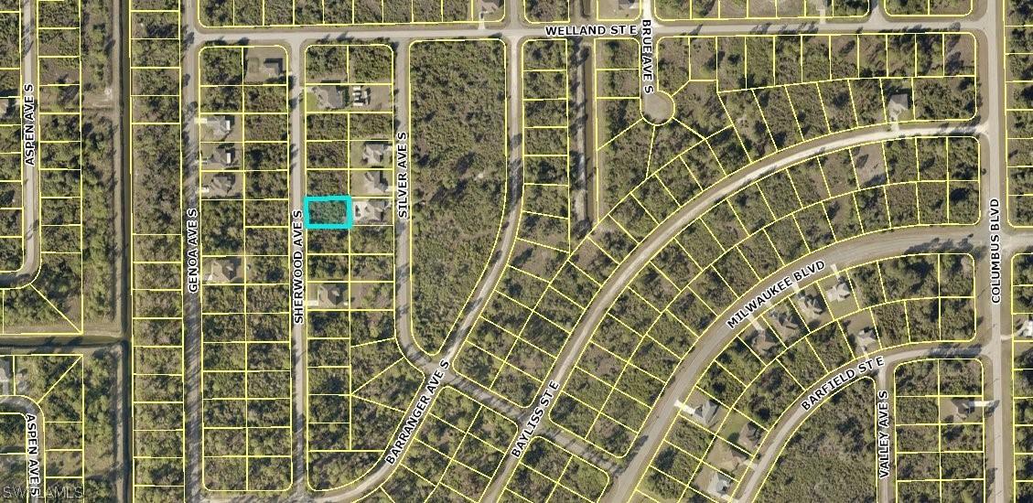 555 Sherwood Ave., Lehigh Acres, FL 33974