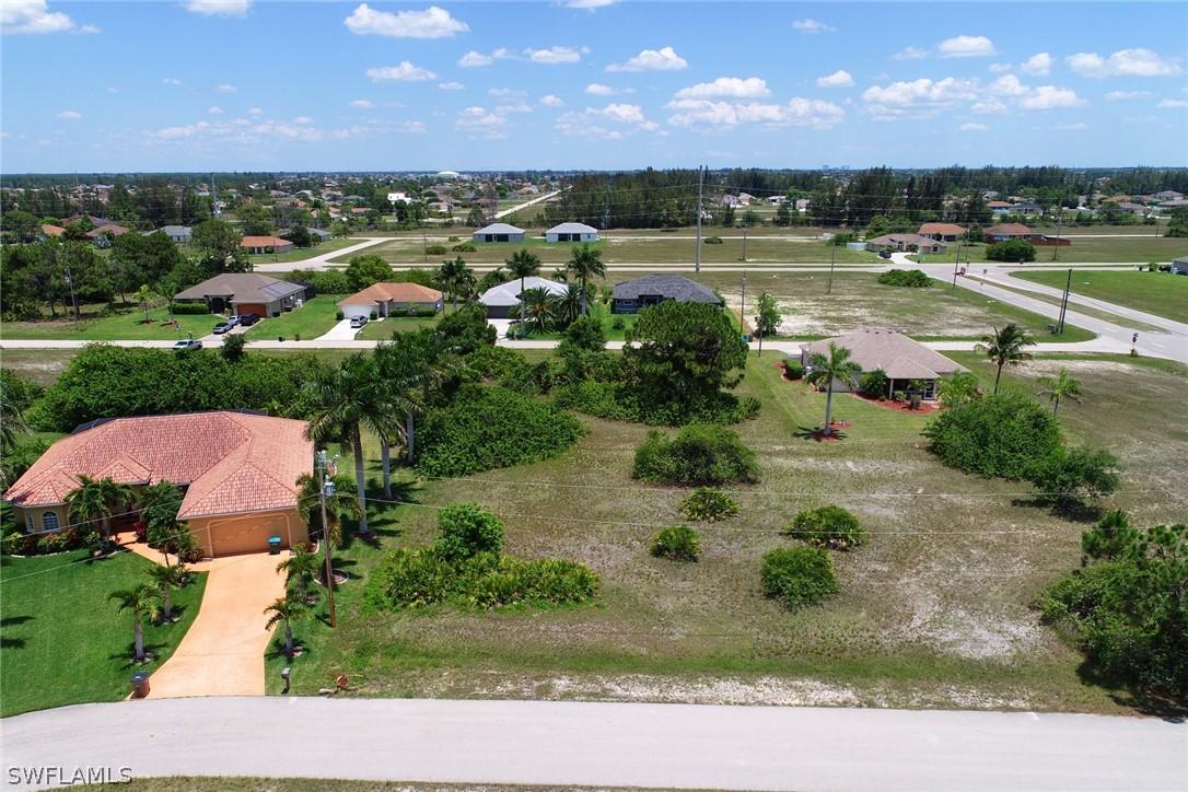 2011 NW 25th Ave., Cape Coral, FL 33993