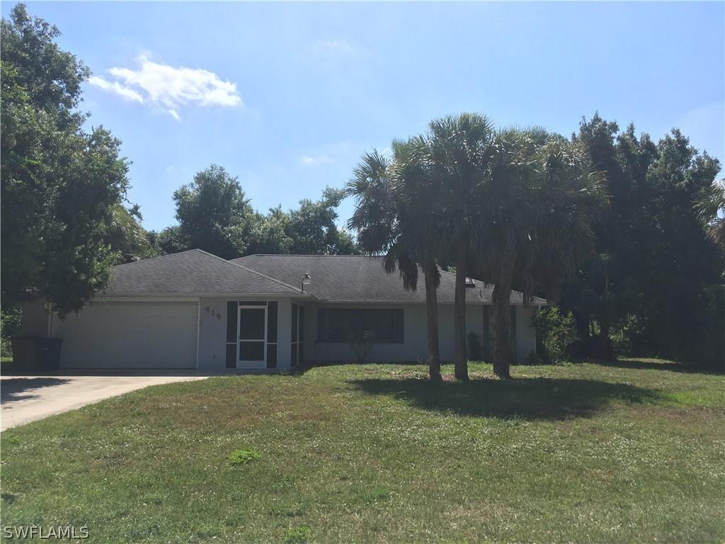 618 Jefferson Ave., Lehigh Acres, FL 33936