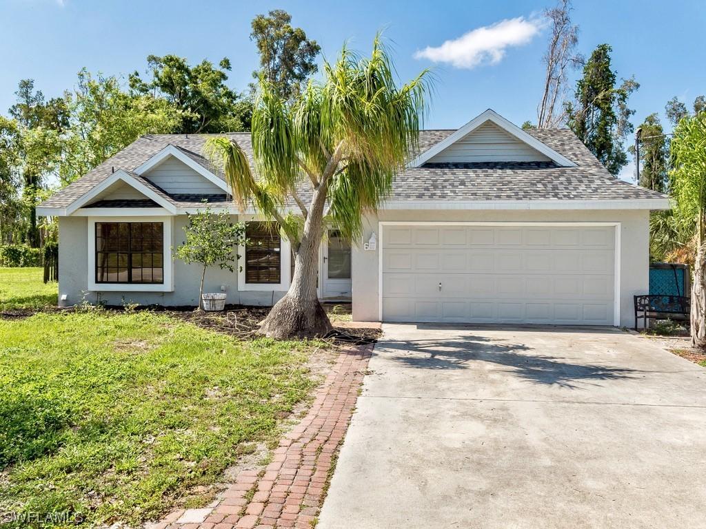 8416 Cypress Dr., Fort Myers, FL 33967