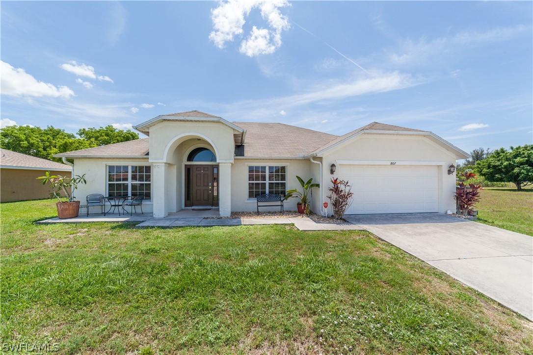 1807 NW 2nd Pl., Cape Coral, FL 33993