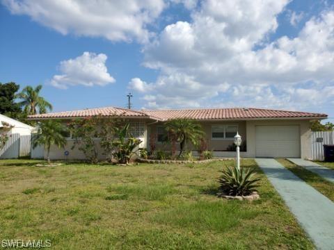 1304 Barnsdale St., Lehigh Acres, FL 33936