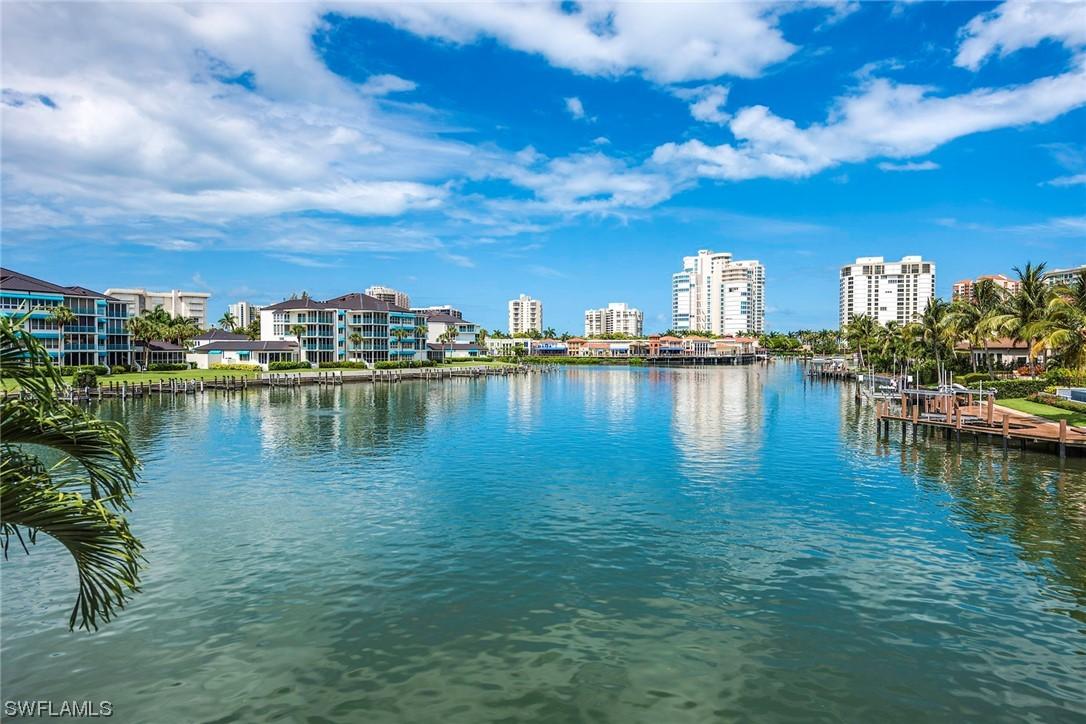 4155 Crayton Rd. #205, Naples, FL 34103