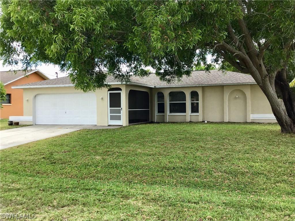 1918 SE 5th Ct., Cape Coral, FL 33990