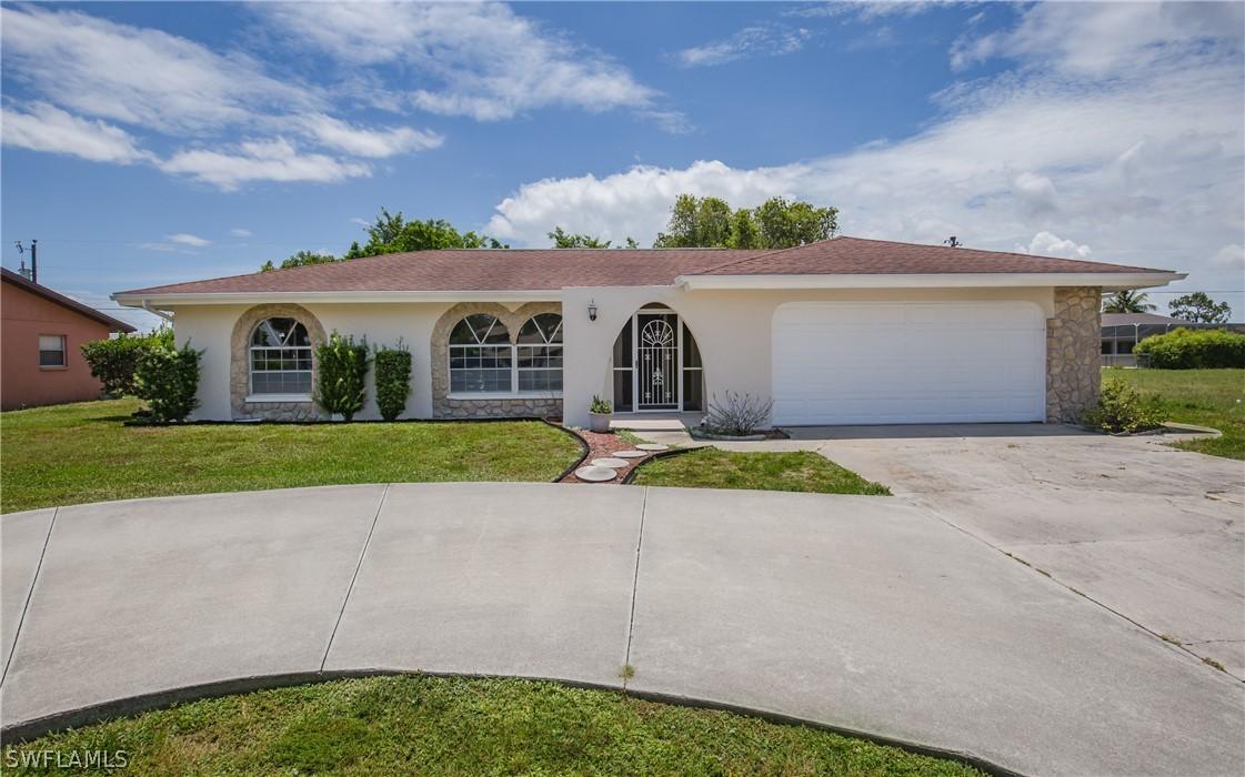 3134 Country Club Blvd., Cape Coral, FL 33904