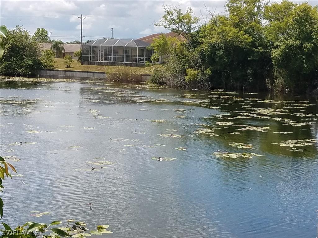 609 SE 4th Pl., Cape Coral, FL 33990