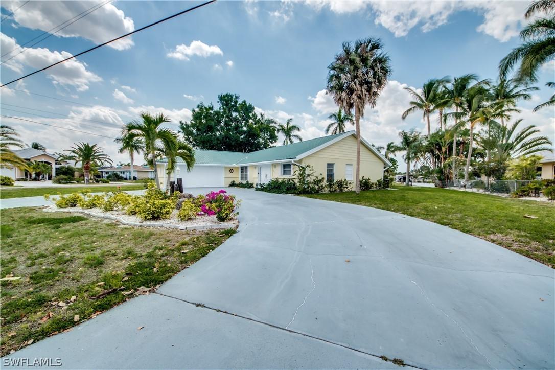 1832 Palaco Grande Pkwy., Cape Coral, FL 33904