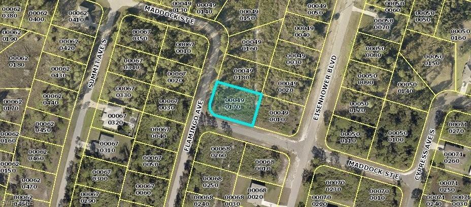 611 Flamingo Ave., Lehigh Acres, FL 33974