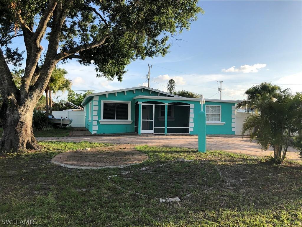 30 Abaco St., Lehigh Acres, FL 33936