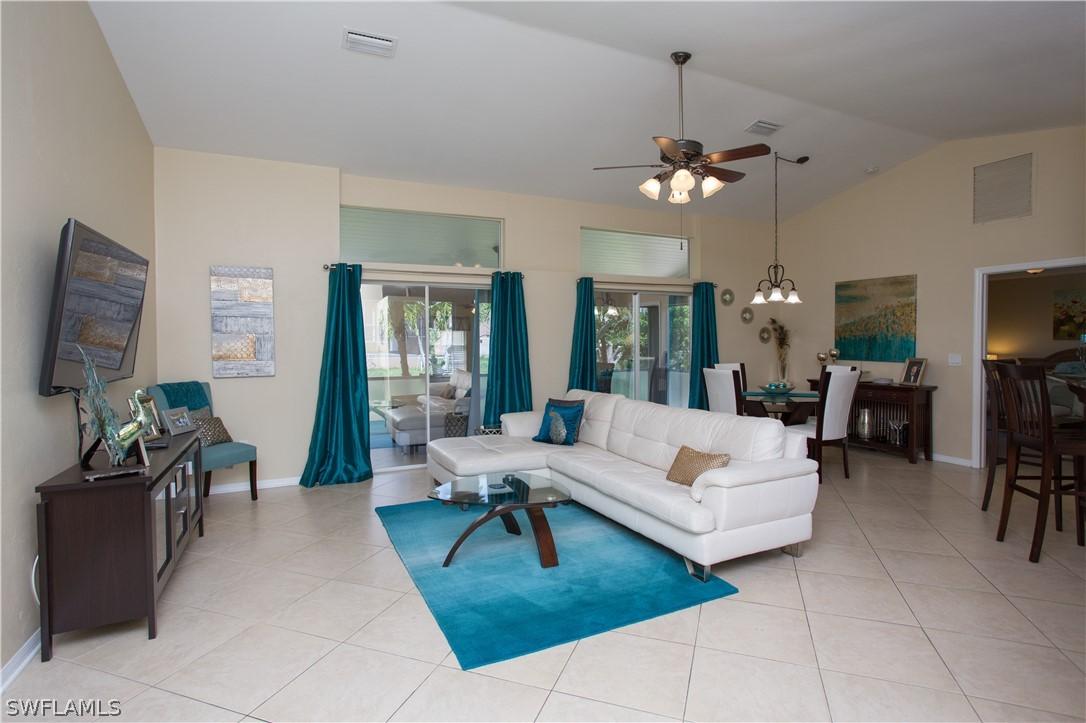 5206 SW 27th Pl., Cape Coral, FL 33914