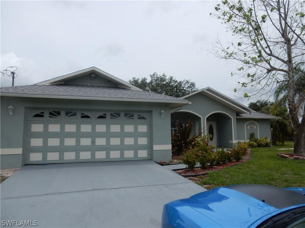 910 Alvin Ave., Lehigh Acres, FL 33971