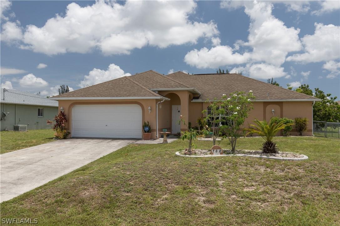 702 SW 21st Ln., Cape Coral, FL 33991