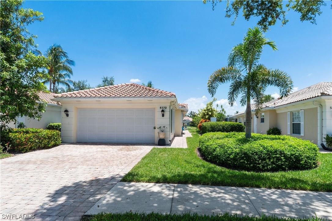 5772 Drummond Way, Naples, FL 34119