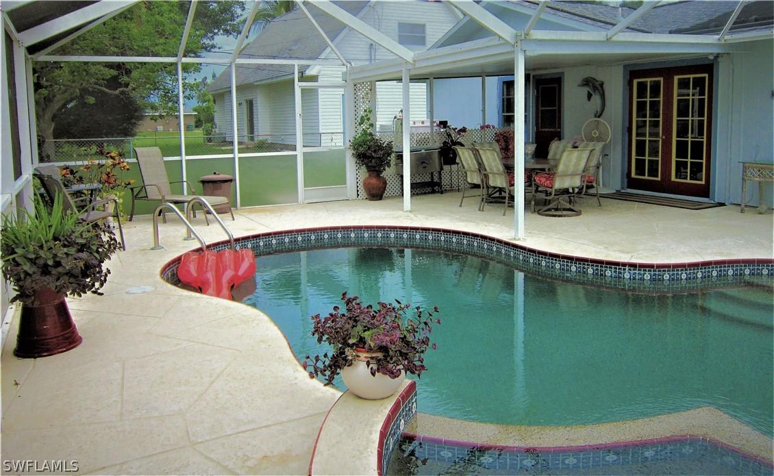 614 NW 11th Ter., Cape Coral, FL 33993