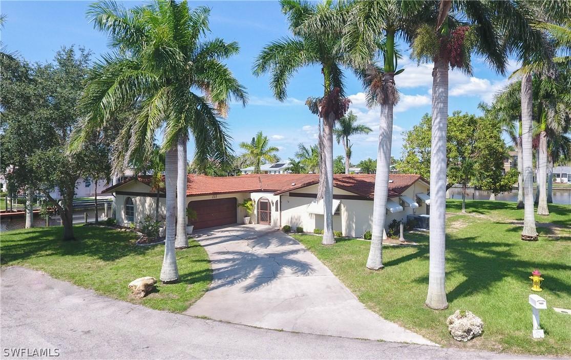 111 SW 52nd Ter., Cape Coral, FL 33914