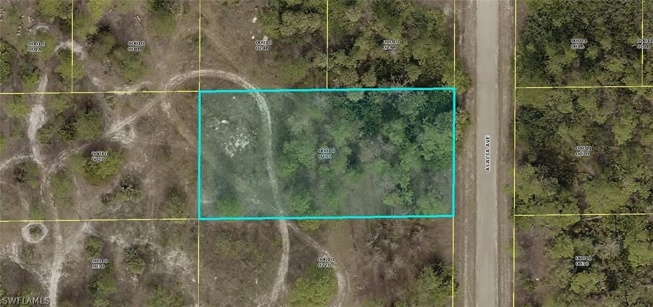 1221 Acacia Ave., Lehigh Acres, FL 33972