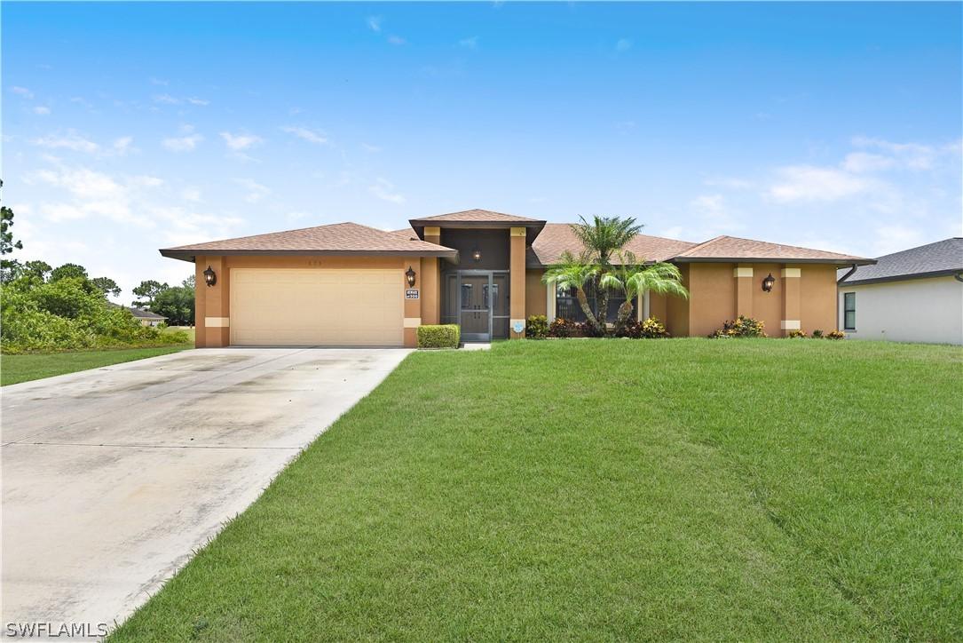 825 Anson Ave., Lehigh Acres, FL 33971