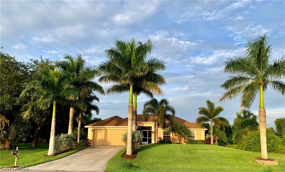 2725 NE 4th Ave., Cape Coral, FL 33909
