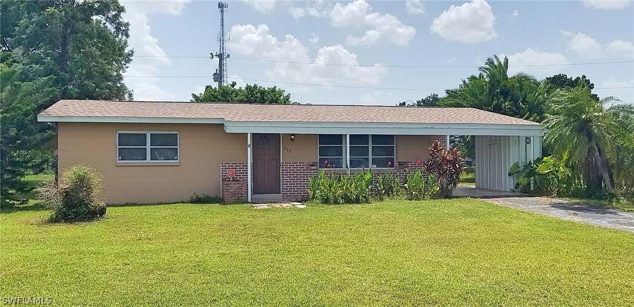 512 York Rd., Lehigh Acres, FL 33936