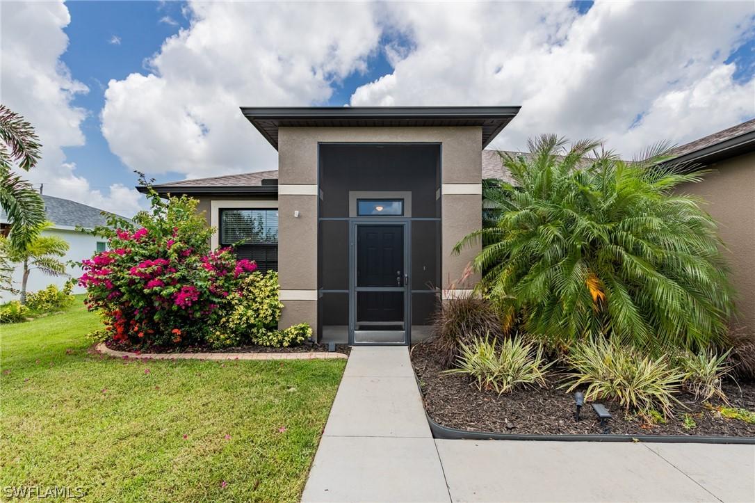 919 SW 36th Ter., Cape Coral, FL 33914