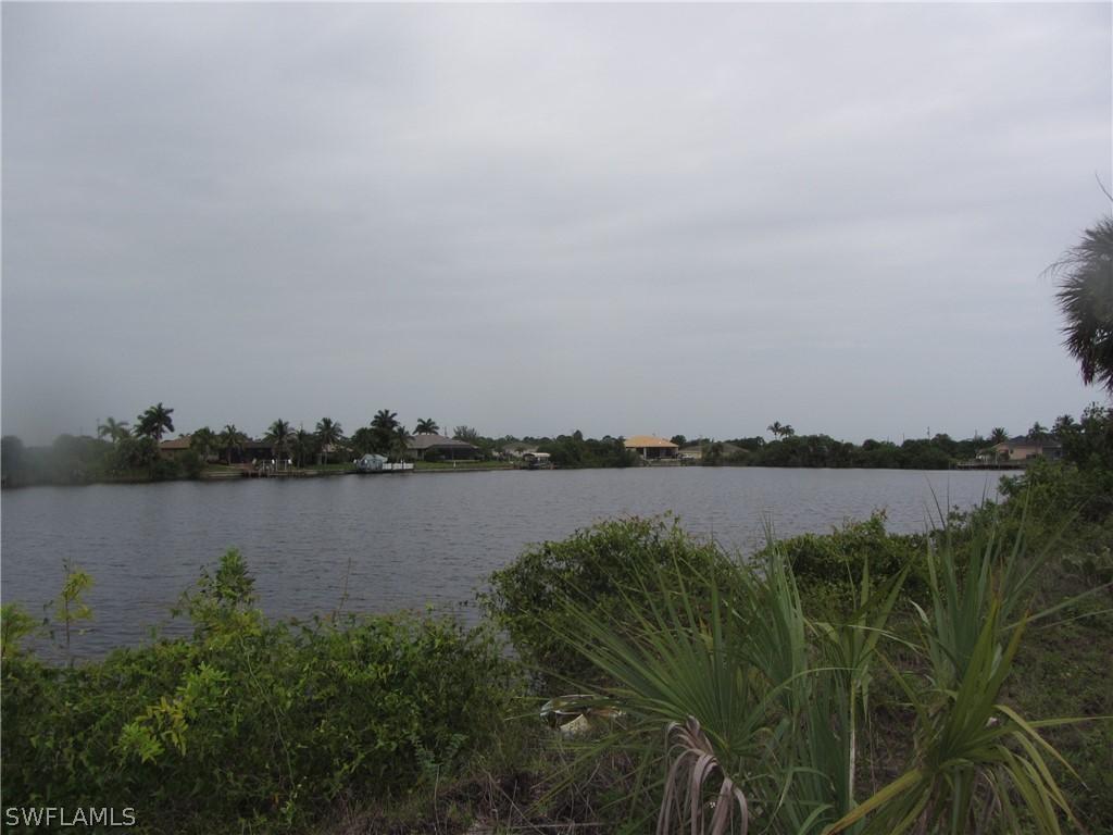 1021 NE 5th Pl., Cape Coral, FL 33909