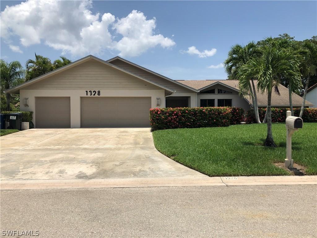 1328 Chalon Ln., Fort Myers, FL 33919