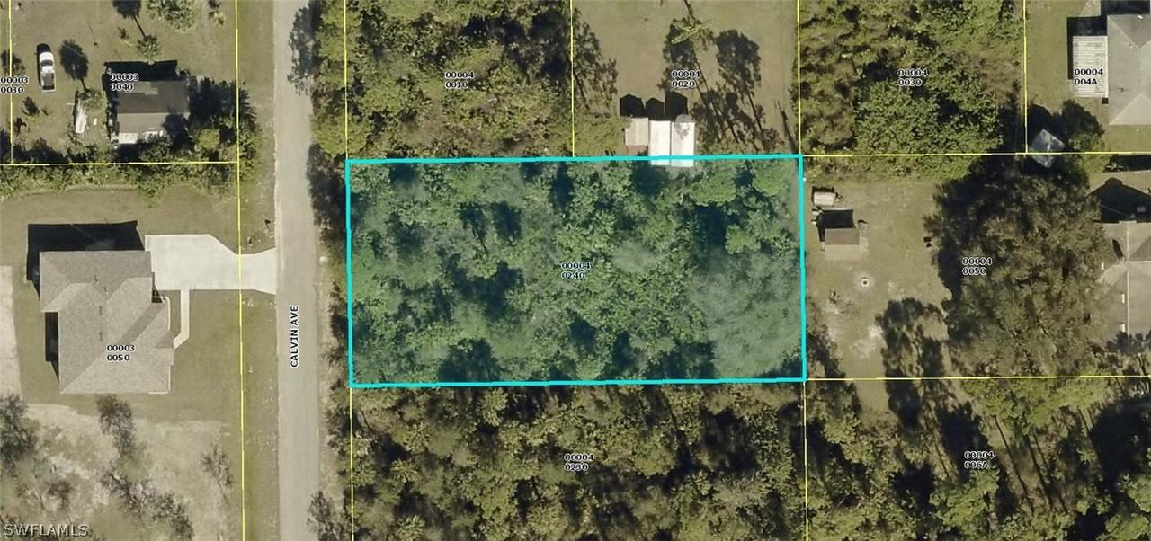 418 Calvin Ave., Lehigh Acres, FL 33972