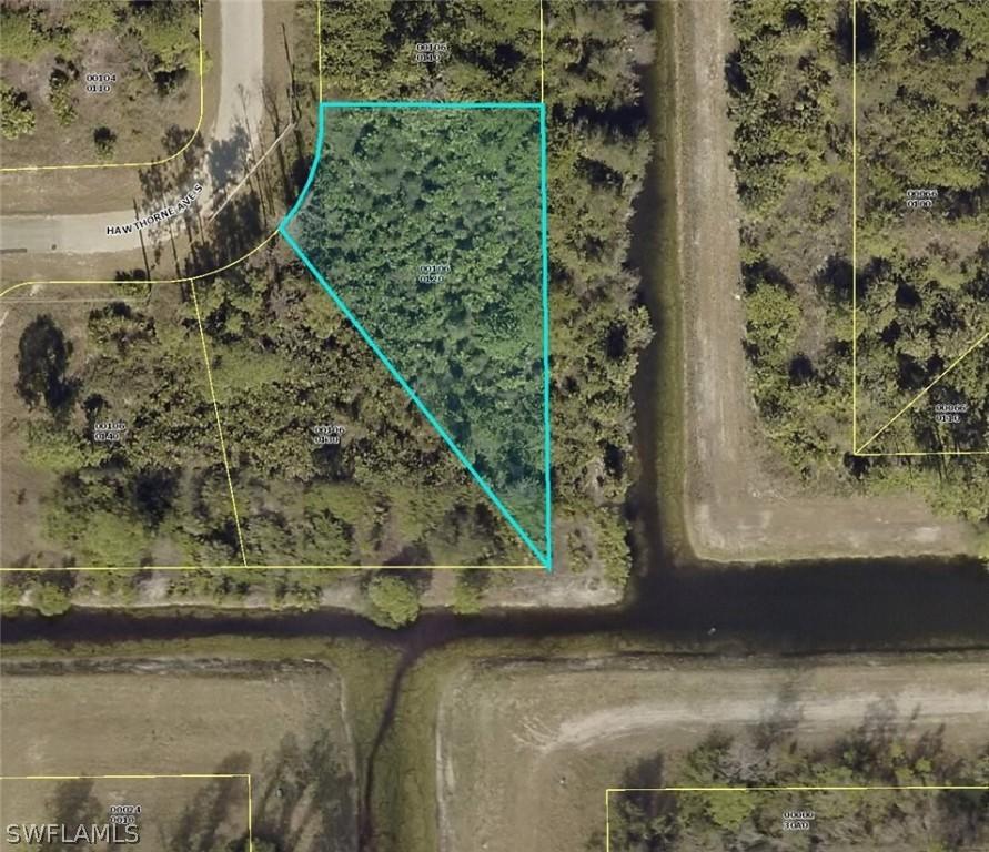671 Hawthorne Ave., Lehigh Acres, FL 33974