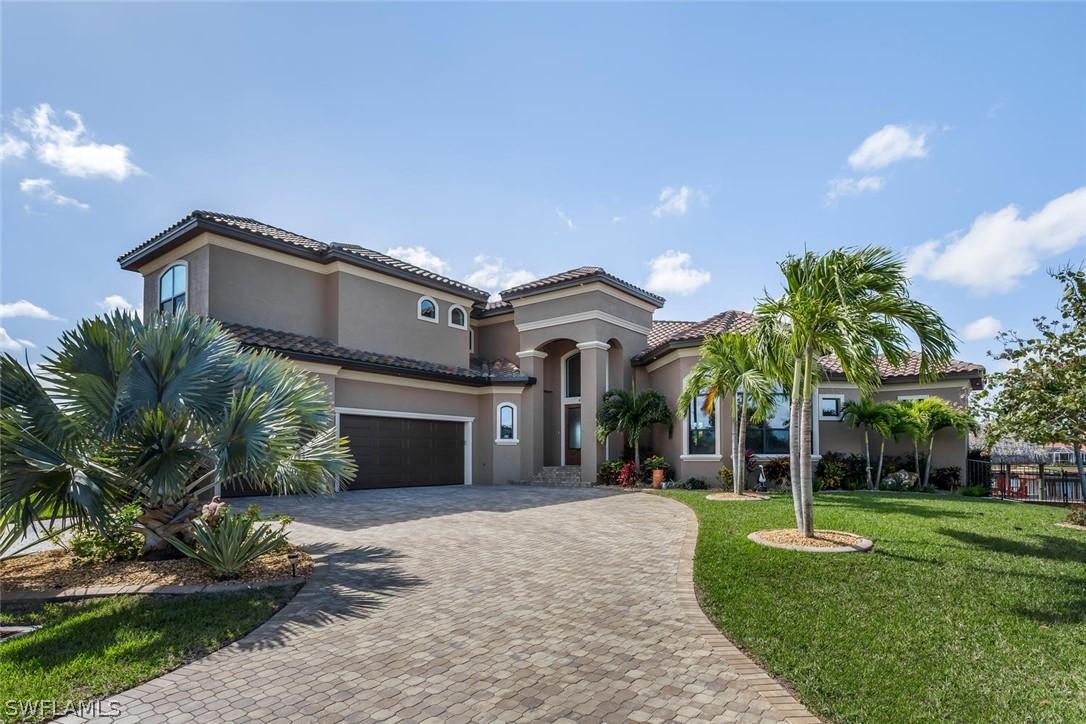 2204 SE 32nd St., Cape Coral, FL 33904