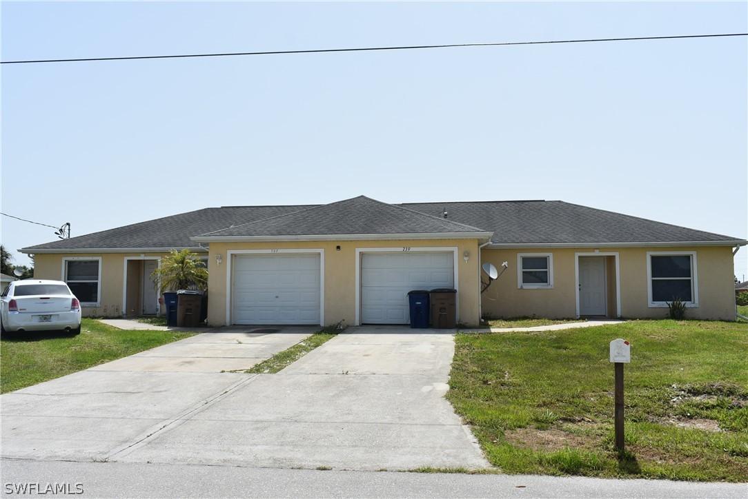 737/739 Harold Ave., Lehigh Acres, FL 33973