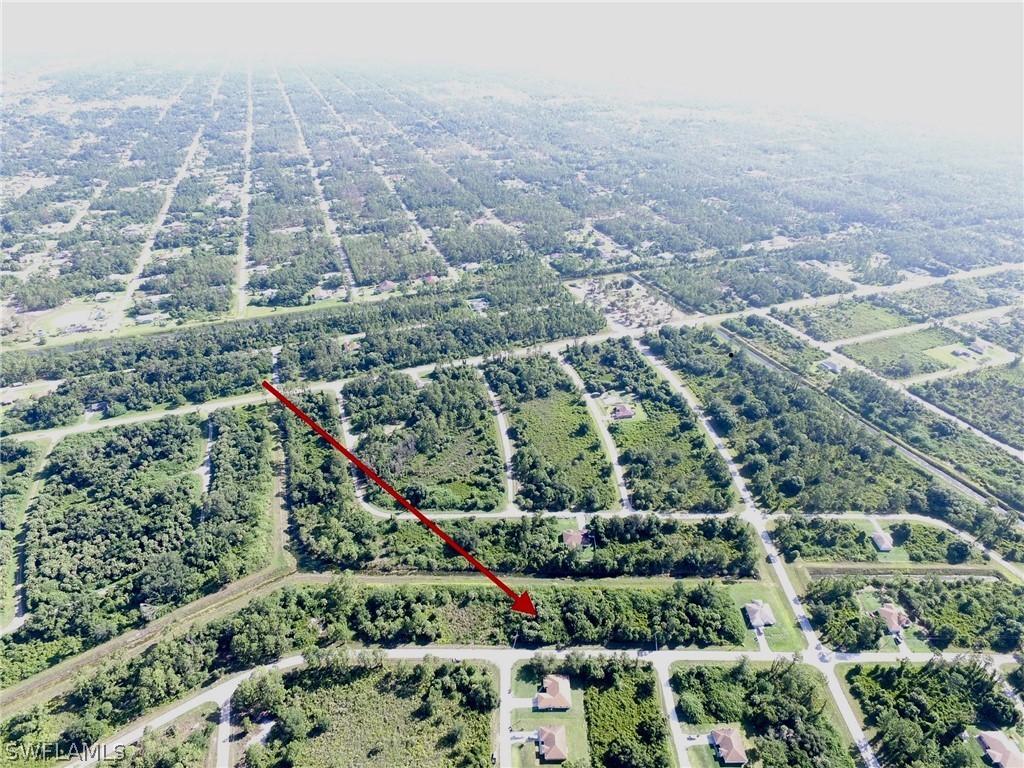 1041 Anderson St., Lehigh Acres, FL 33974