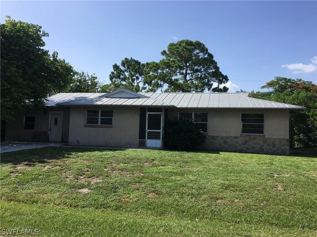 7229 Myrtle Rd., Fort Myers, FL 33967