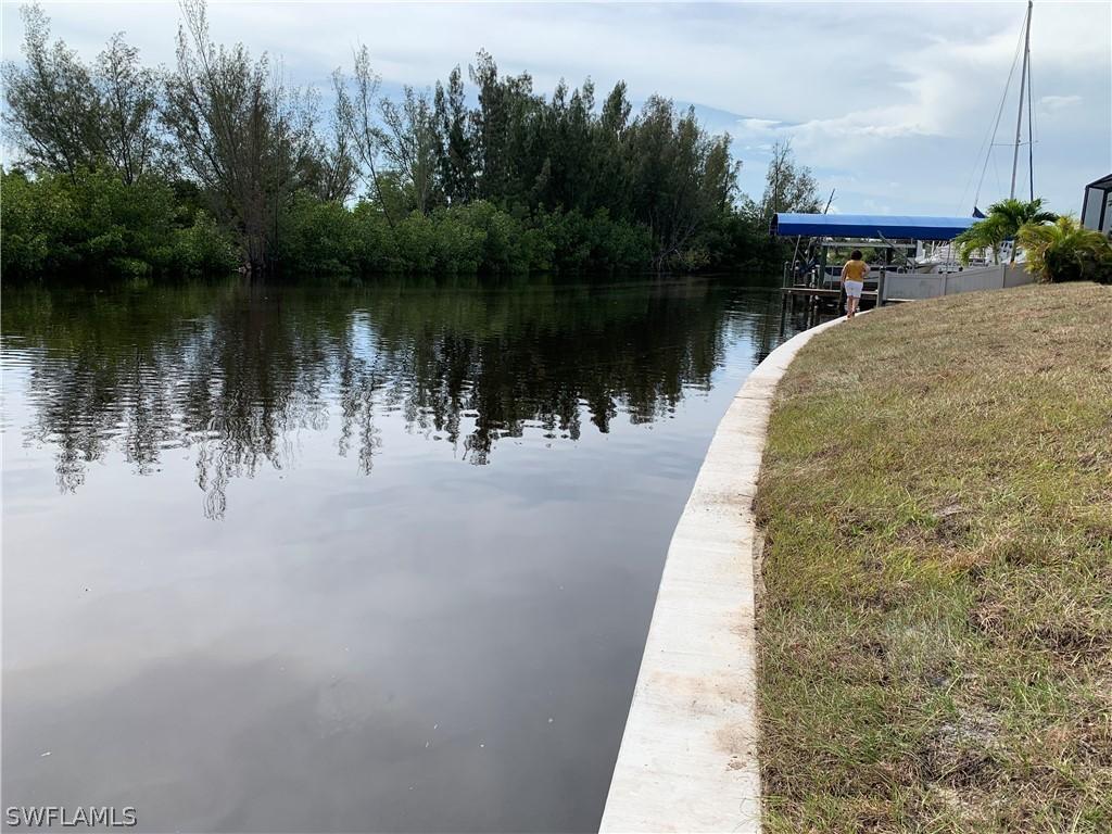 614 SW 39th Ave., Cape Coral, FL 33991