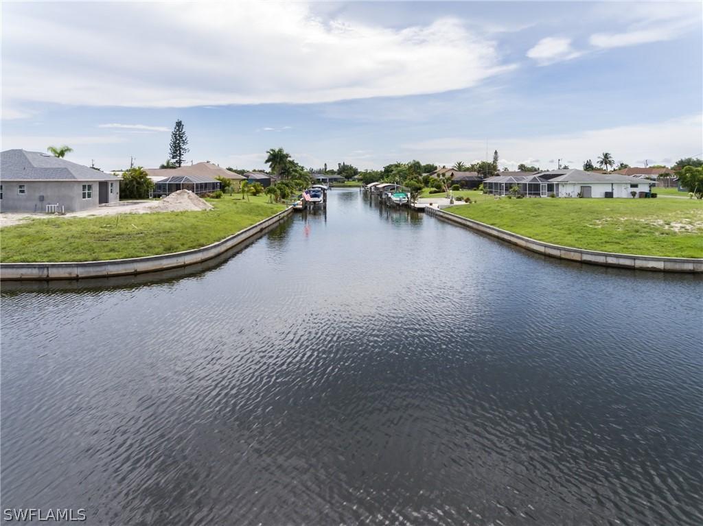 2212 SE 11th Pl., Cape Coral, FL 33990