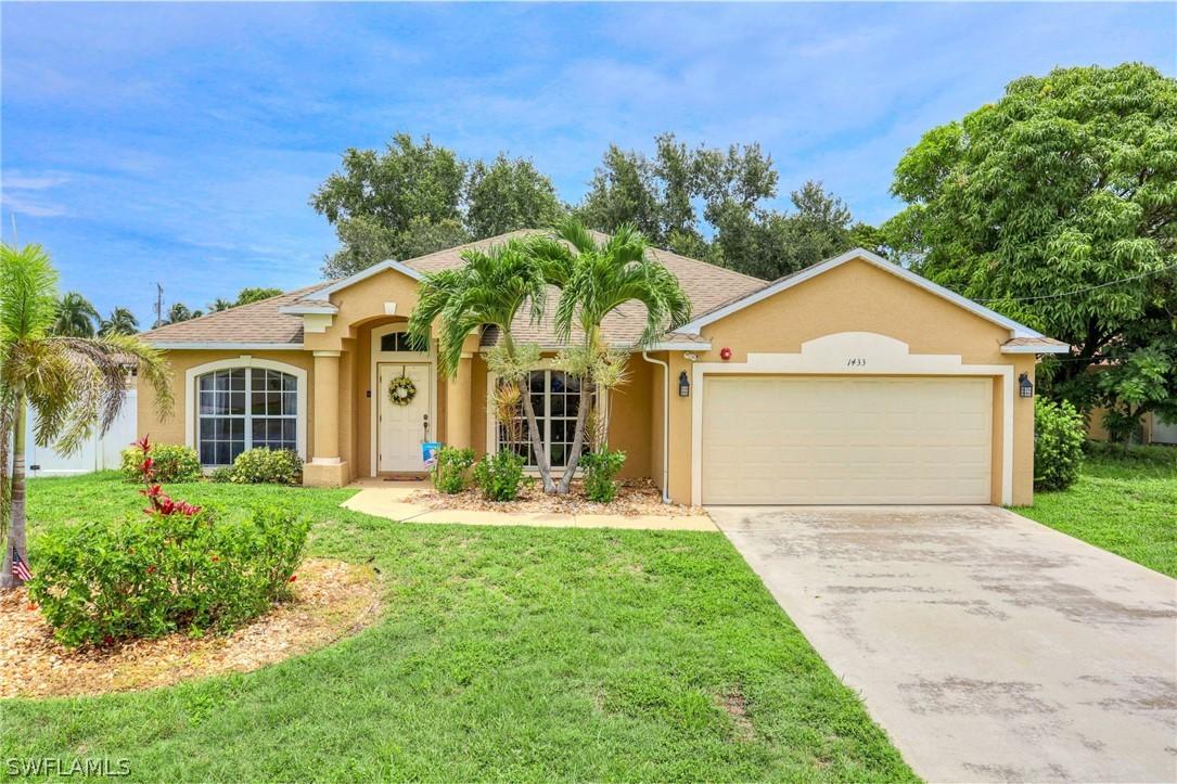 1433 SE 30th Ter., Cape Coral, FL 33904