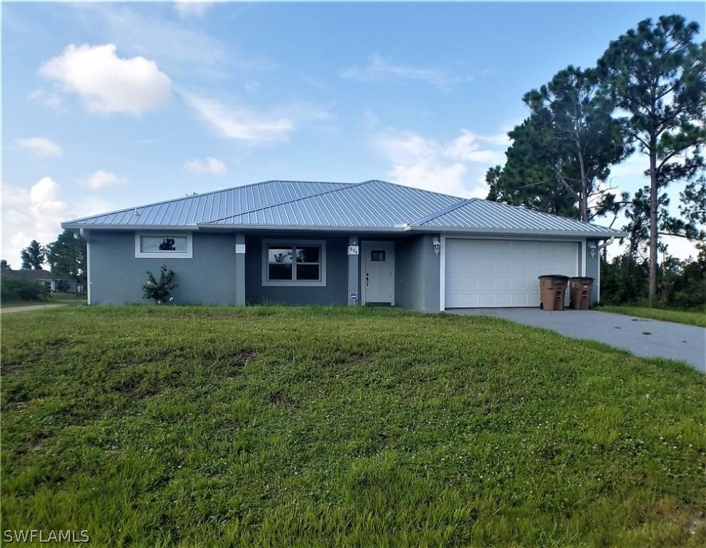 844 Chezy St., Lehigh Acres, FL 33974