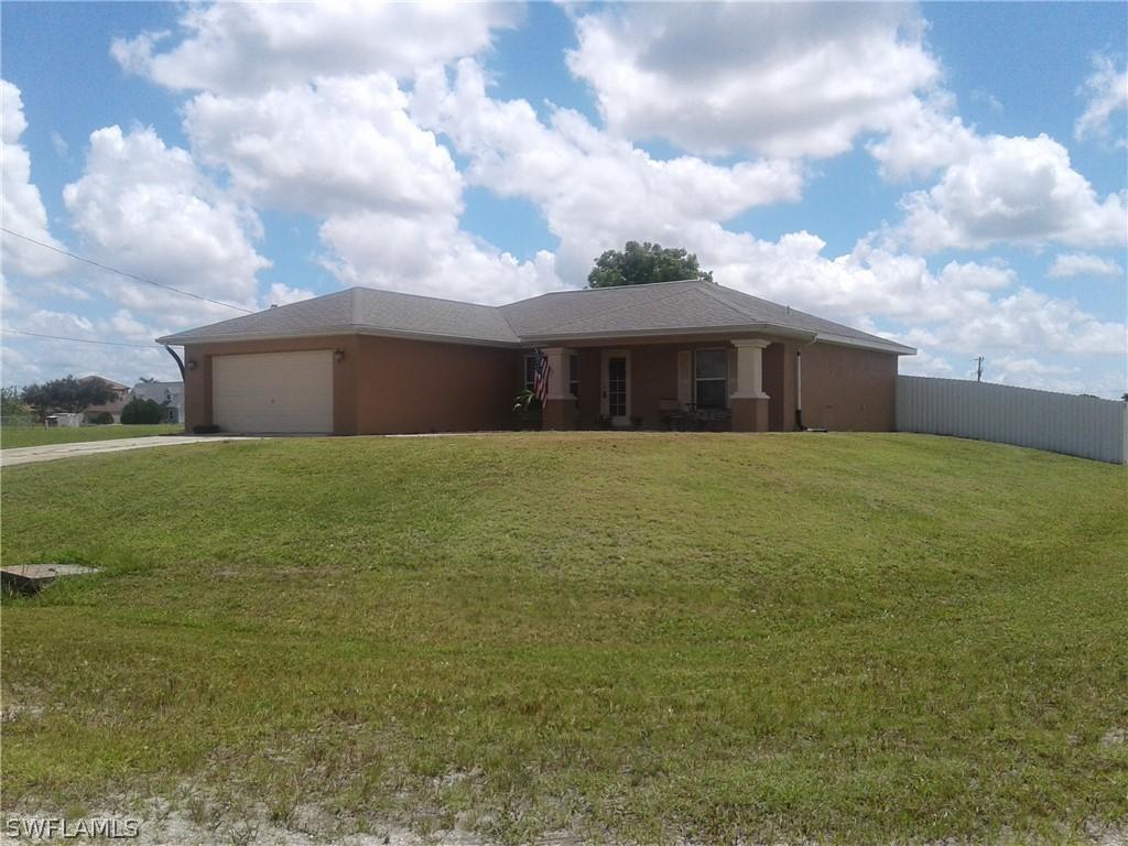 1703 NW 10th Pl., Cape Coral, FL 33993