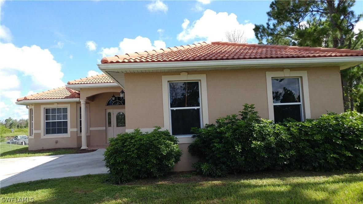 1241 Antonio St., Lehigh Acres, FL 33974