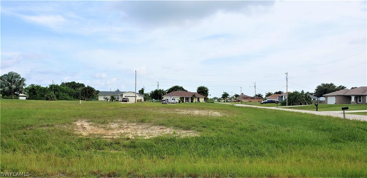 304 NE 30th Ter., Cape Coral, FL 33909